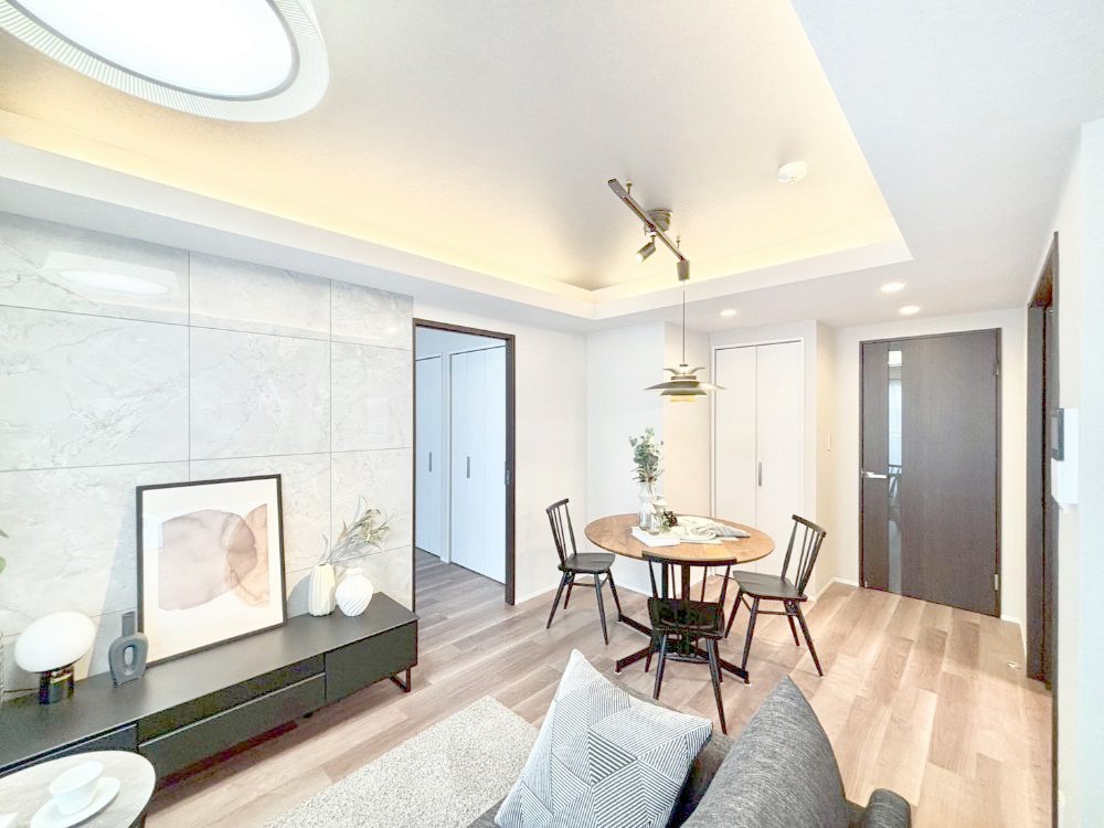 ���r���O ����