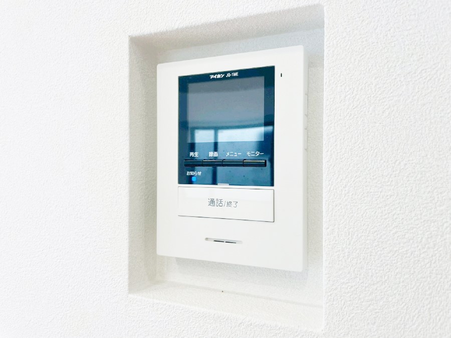 ���̑����� TV���j�^�[�t�C���^�[�t�H�����t���Ă��ăZ�L�����e�B�[��  