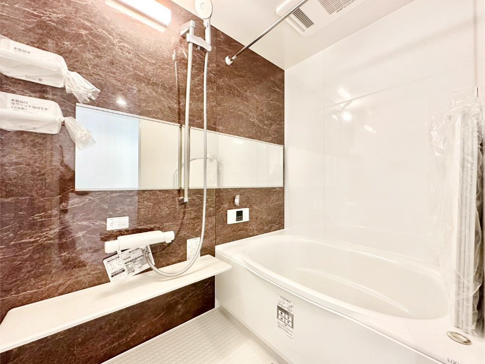 ���� ����̔�������Ă���閾�邢�������̂���o�X���[��  �@