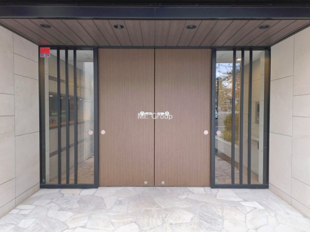 �G���g�����X -