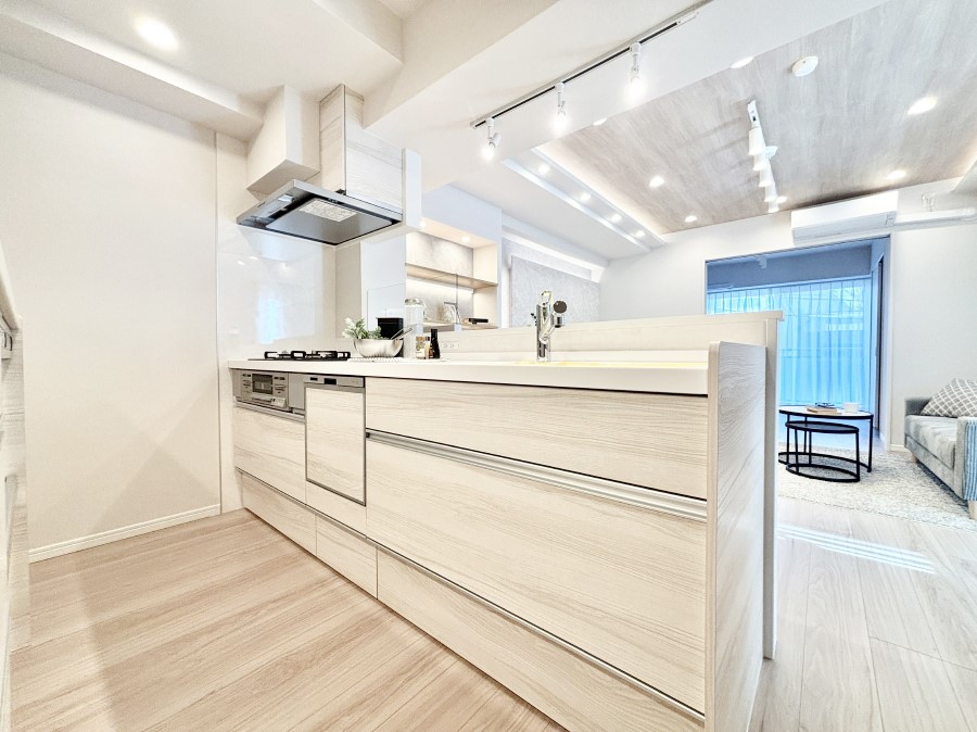 �L�b�`�� ���������Ȃ���ł����Ƒ��Ƃ̉�b���y���߂�ΖʃL�b�`���@