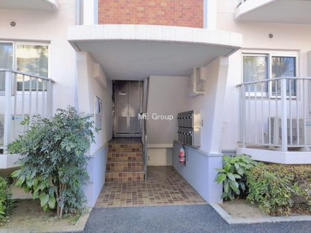 �G���g�����X -