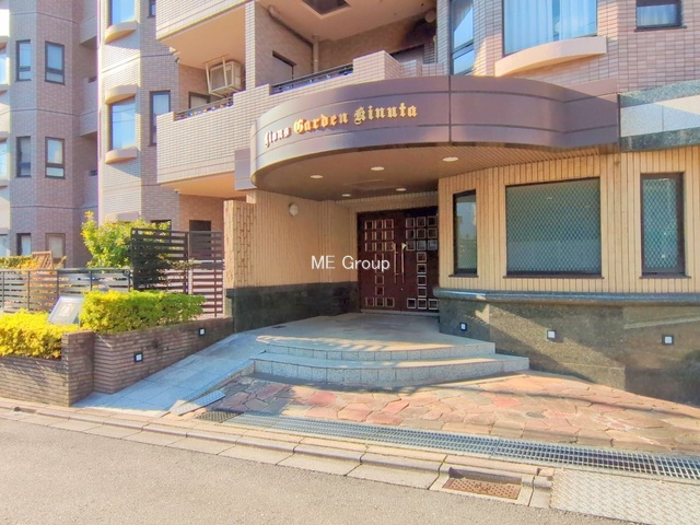 �G���g�����X -