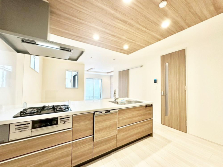 �L�b�`�� �����g���L�b�`��������A�g���₷�����������̂��₷���ɂ������܂����B 