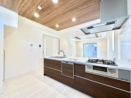 �L�b�`�� �������������I�ɁA�y�����I�V�X�e���L�b�`��  