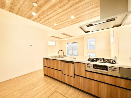 �L�b�`�� �����g���L�b�`��������A�g���₷�����������̂��₷���ɂ������܂����B 