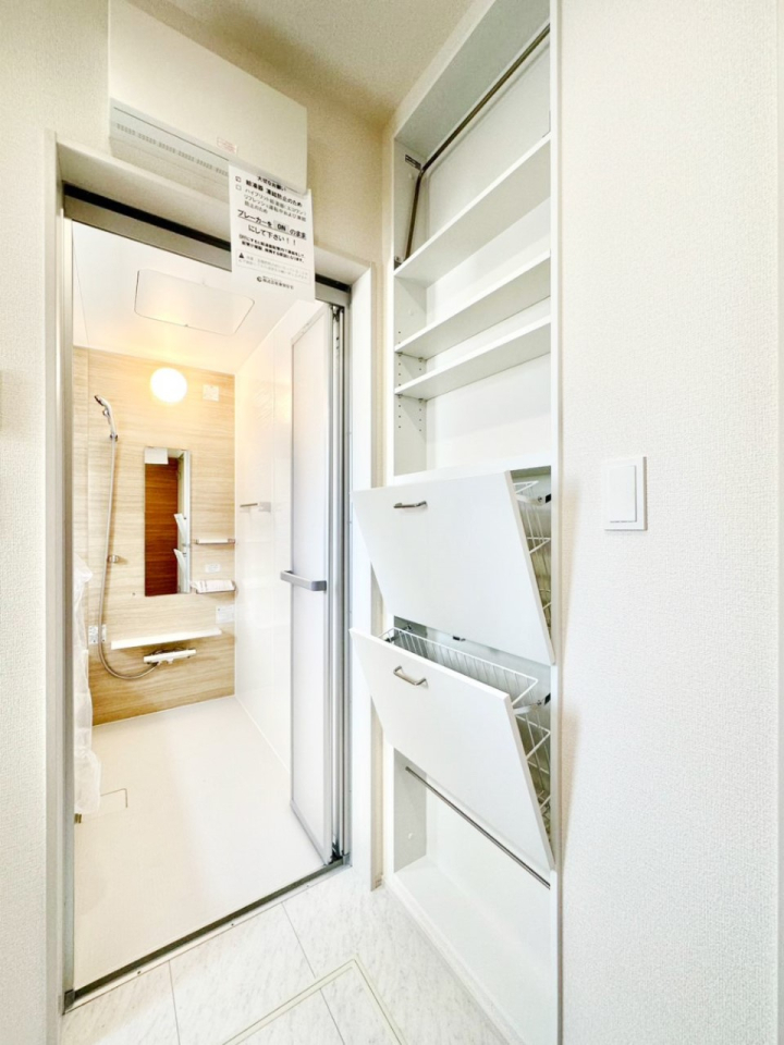 ���̑� �^�I������ʗp��̃X�g�b�N�ނ�u����֗��ȉ��I���̒E�ߏ�B