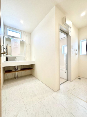 ���ʑ�E���ʏ� ���邢���ʏ��͖����̐g�x�x���y�����ł����Ⴂ�����ł��B