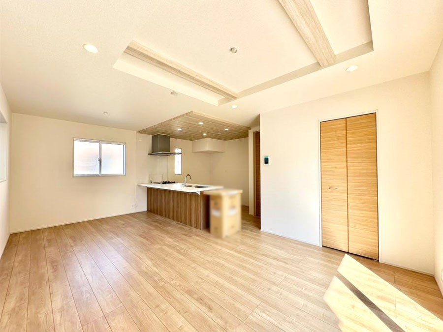 ���̑����� �Ƒ������R�ƏW�܂�e���̃X�y�[�X�ɂȂ肻��