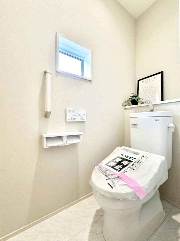 �g�C�� �g�C����1�K��2�K���ꂼ��ɔz�u����Ă��ĂƂĂ��֗��ł��B 