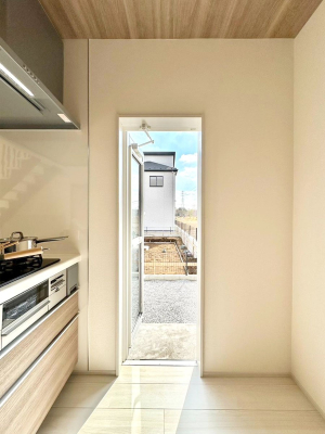 ���̑����� ���C���̌��ɂ����ꂵ�������