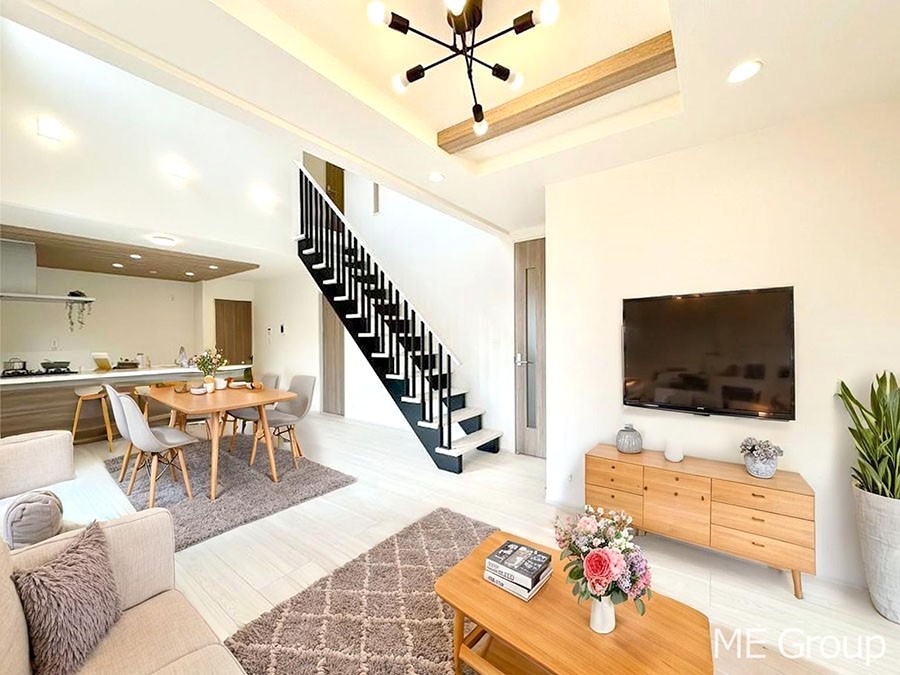 ���r���O ���Ƒ��̓��₩�Șb�����ŕ�܂�閾�邢���r���O  ���Ƌ��CG�ł�