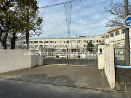 ���ӊ� ���w�Z 530m �����旧���ԏ��w�Z