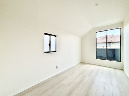 �Q�� ���邢�o���R�j�[�T�C�h�ɗm����ݒu�B�ڊo�߂̗ǂ��Q���ɁB �@