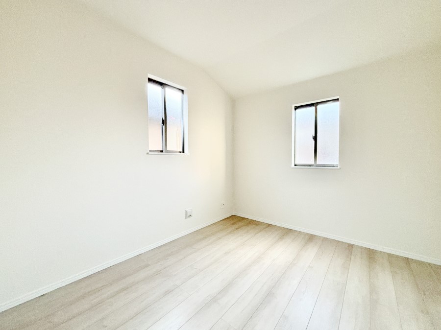 ���̑����� 2�ʍ̌����m�ۂ������邢��ԁB�Ƒ��݂�Ȃ����K�ȕ�炵����������݌v�ł��B�@