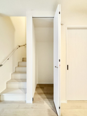 ���[ ���r���O���[�B�U�炩�肪���ȃ��r���O���X�b�L���ƕۂĂ܂��ˁB 