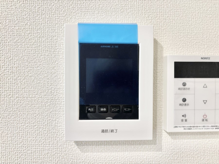 ���̑����� TV���j�^�[�t�C���^�[�t�H�����t���Ă��ăZ�L�����e�B�[��