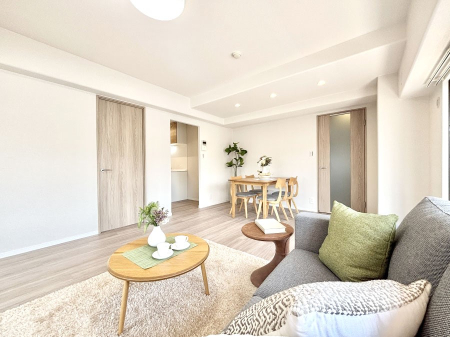 ���r���O �������������͋C�̂k�c�j�͉Ƒ��݂�Ȃ̉��K���