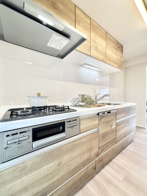 �L�b�`�� �������������I�ɁA�y�����I�V�X�e���L�b�`��