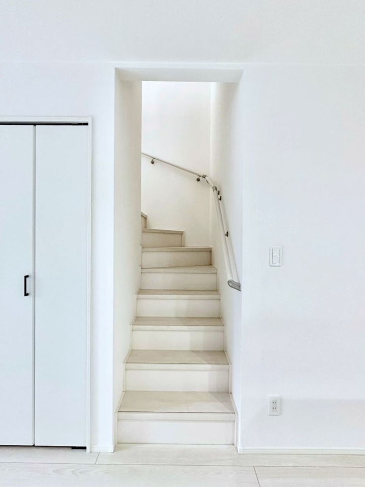 ���̑� ���r���O�K�i���Ƒ��̏Ί�Ɖ�b���Ȃ��ł���܂�