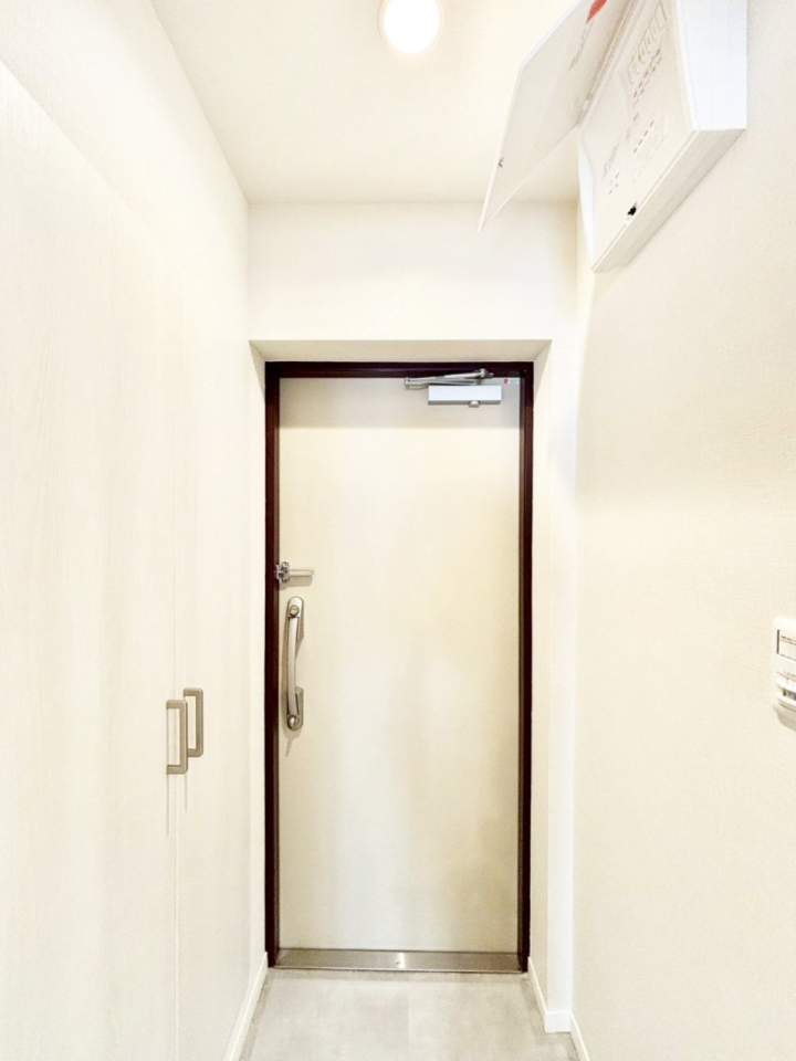 ���� ���ւɂ͎��[�������Ղ肠��̂ŃX�b�L�������q���I�ȋ�Ԃ�ۂĂ���