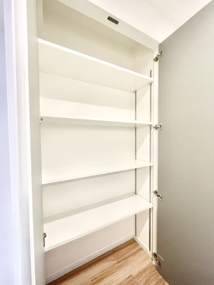 ���̑����� �L�b�`���ɂ̓p���g���[�I�H�ނ̃X�g�b�N�͂������A���p�i�̎��[�Ȃǎg�����͂��낢��I