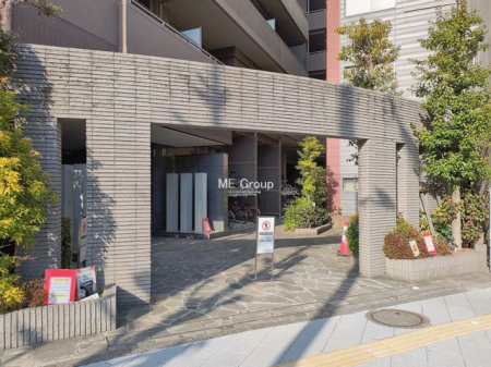 �G���g�����X -