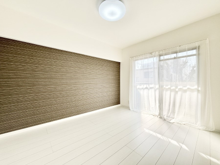 ���̑����� �o���R�j�[���J�������v���X���Ă����m��