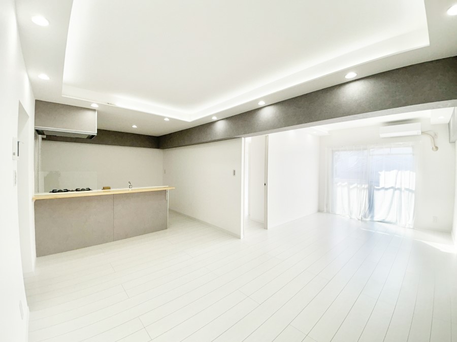 ���̑����� �Ƒ������R�ƏW�܂�e���̃X�y�[�X�ɂȂ肻��