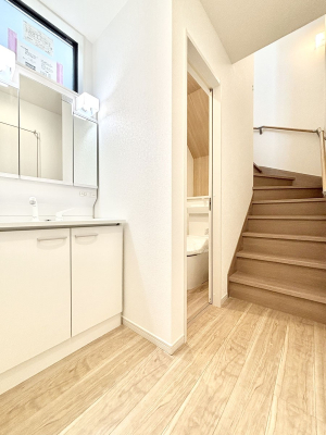 ���ʑ�E���ʏ� ���邢���ʏ��͖����̐g�x�x���y�����ł����Ⴂ�����ł��B