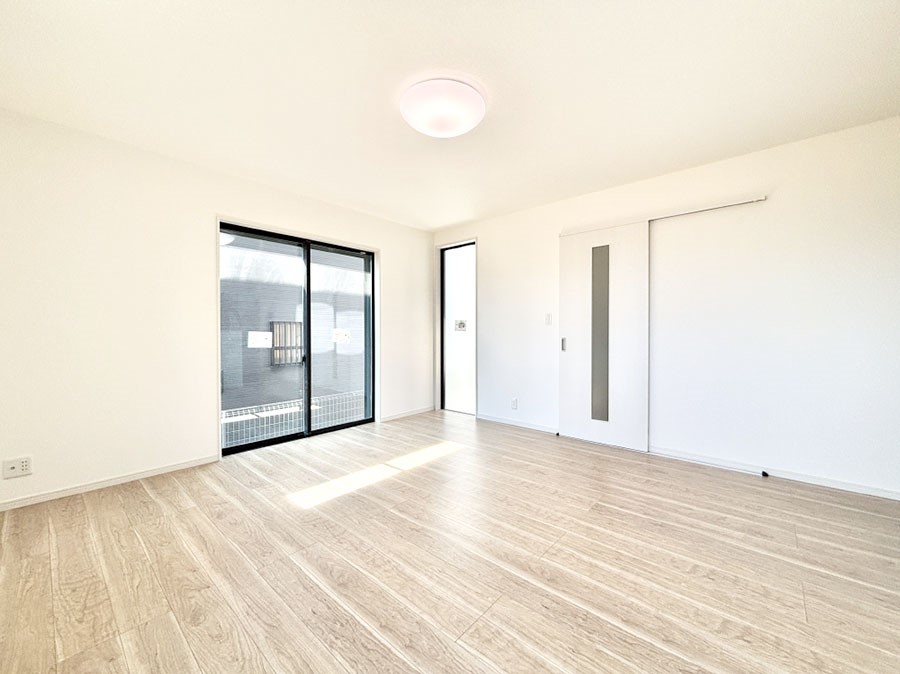 ���̑����� �Ƒ������R�ƏW�܂�e���̃X�y�[�X�ɂȂ肻��    