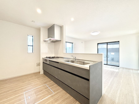 �L�b�`�� ��Ƃ肠��L�b�`���ł͂��Ƒ��Ɗy�������������ł��܂��B