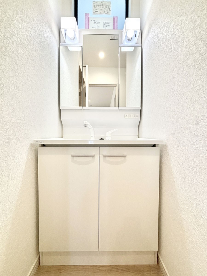 ���ʑ�E���ʏ� �傫�����₷���O�ʋ��Ő�����������ʑ�́A�g�����Ȃ݃`�F�b�N�┧�̂������ɂ������߂ł��B 