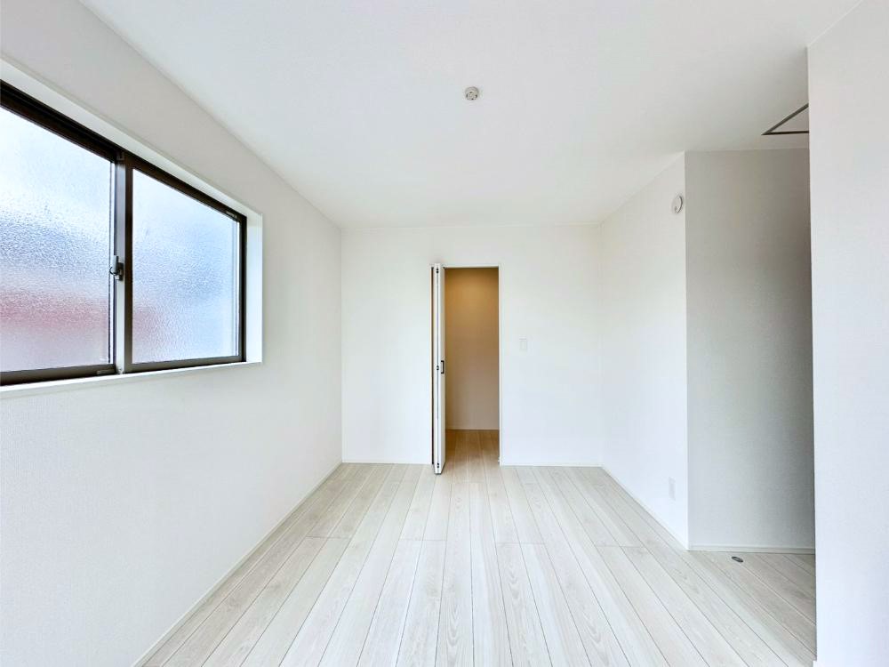 ���̑����� ���邢�o���R�j�[�T�C�h�ɗm����ݒu�B�ڊo�߂̗ǂ��Q���ɁB 