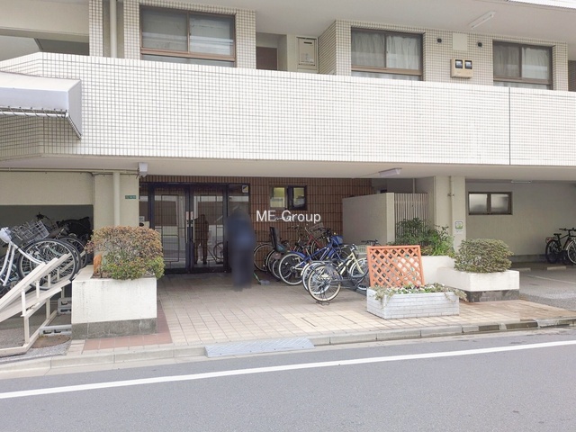 �G���g�����X -