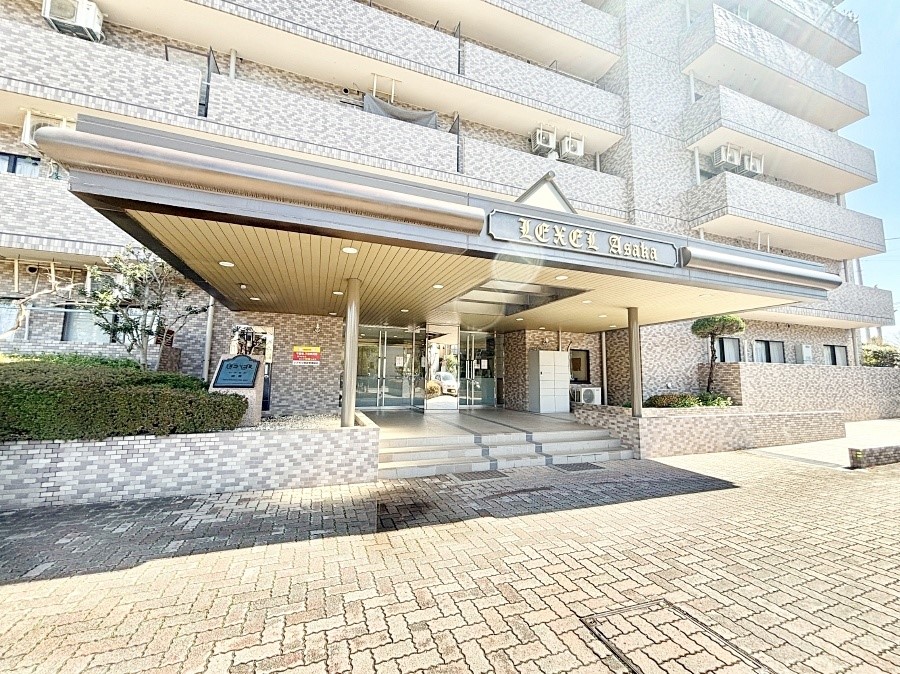 �G���g�����X �Y��ȃG���g�����X�́A���Z�҂�D�����}������Ă���܂��B