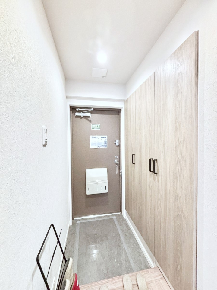 ���� ���ւɂ͎��[�������Ղ肠��̂ŃX�b�L�������q���I�ȋ�Ԃ�ۂĂ���