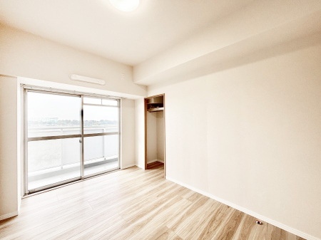 �Q�� ���邢�o���R�j�[�T�C�h�ɗm����ݒu�B�ڊo�߂̗ǂ��Q���ɁB