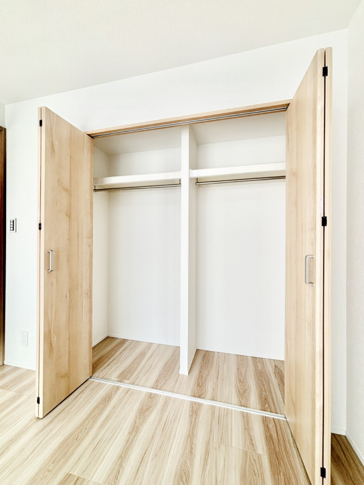 ���[ �m���N���[�[�b�g�B���s��������̂Ō���̈ߗނ�����������[�ł��܂��B�@