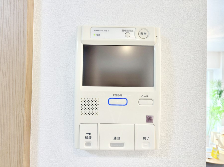 ���̑����� TV���j�^�[�t�C���^�[�z���ŃZ�L�����e�B�ʂɂ��z���I�@