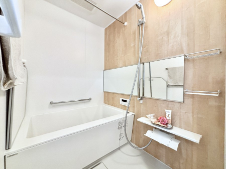 ���� ����̔�������Ă���閾�邢�������̂���o�X���[��  