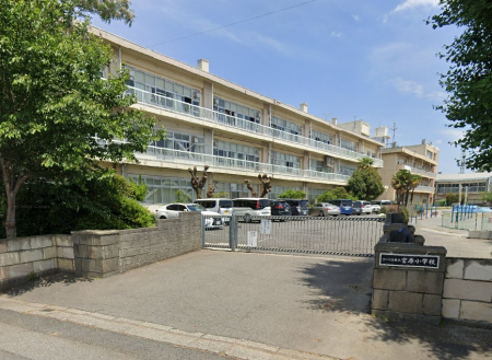 ���ӊ� ���w�Z 1300m �������܎s���{�����w�Z