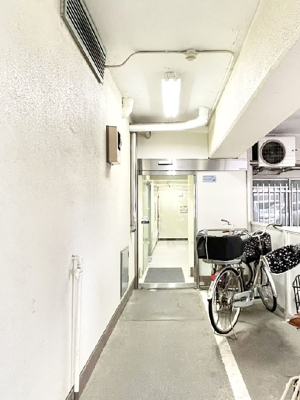 �G���g�����X �������������͋C�̃G���g�����X