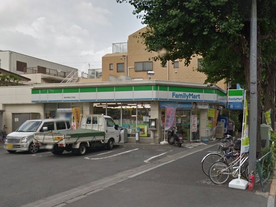 ���ӊ� �R���r�j 94m �t�@�~���[�}�[�g ���~����O���ړX