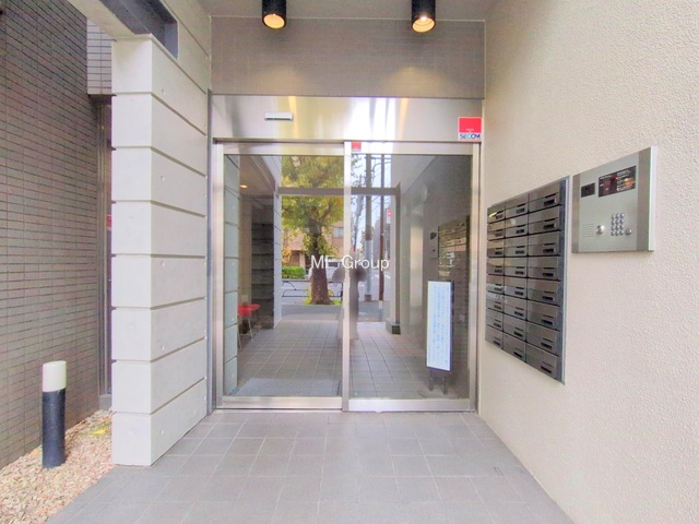 �G���g�����X -