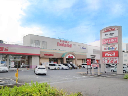 ���ӊ� �V���b�s���O�Z���^�[ 3200m ����{�t�@�b�V�������[��