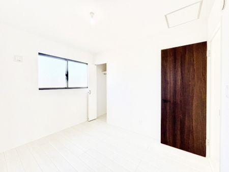 �q������ ���q���܂̂������Ƃ��Ă��I�ߗނ̐������ڂɕ֗��ȃN���[�[�b�g�t���̗m���B