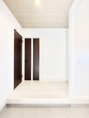 ���� ���Ƒ��₨�q�l���C�����悭���o�}���ł��鉸�₩�ȕ��͋C�̌��ւł��B