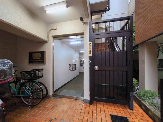 �G���g�����X -