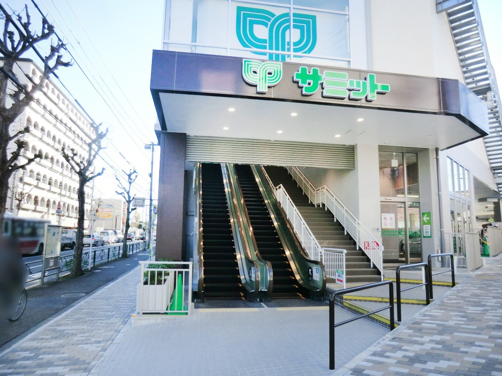 ���ӊ� �X�[�p�[ 900m �T�~�b�g�X�g�A �{�V���X